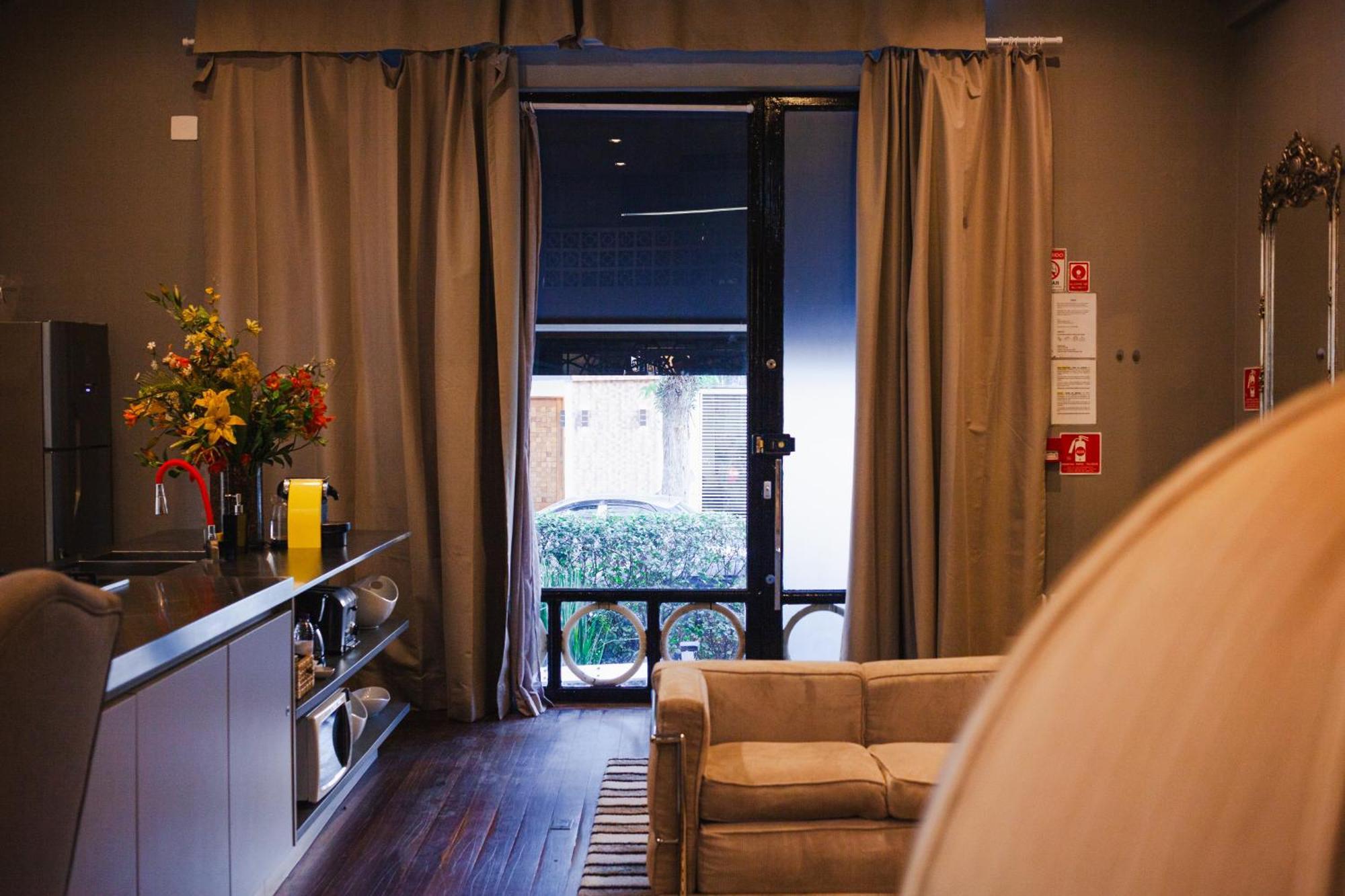 Apartamento Loft Ibirapuera Moema 100metros 1006 *