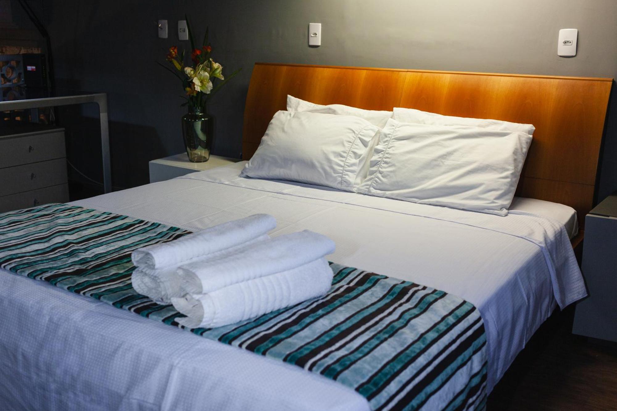 Apartamento Loft Ibirapuera Moema 100metros 1006 *