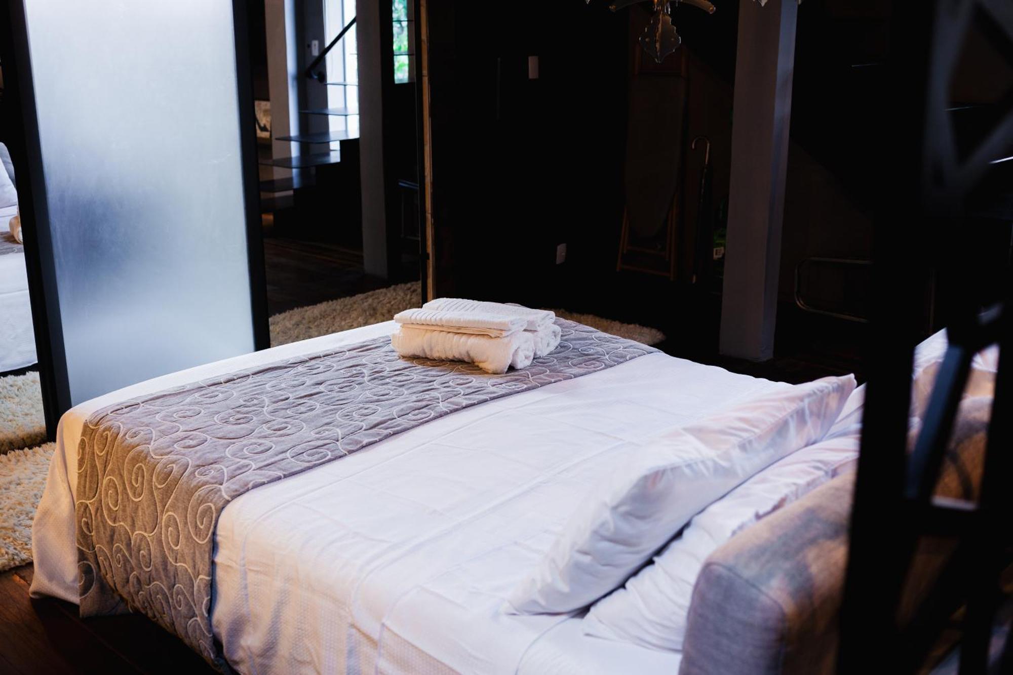 Loft Ibirapuera Moema 100metros 1006 * São Paulo